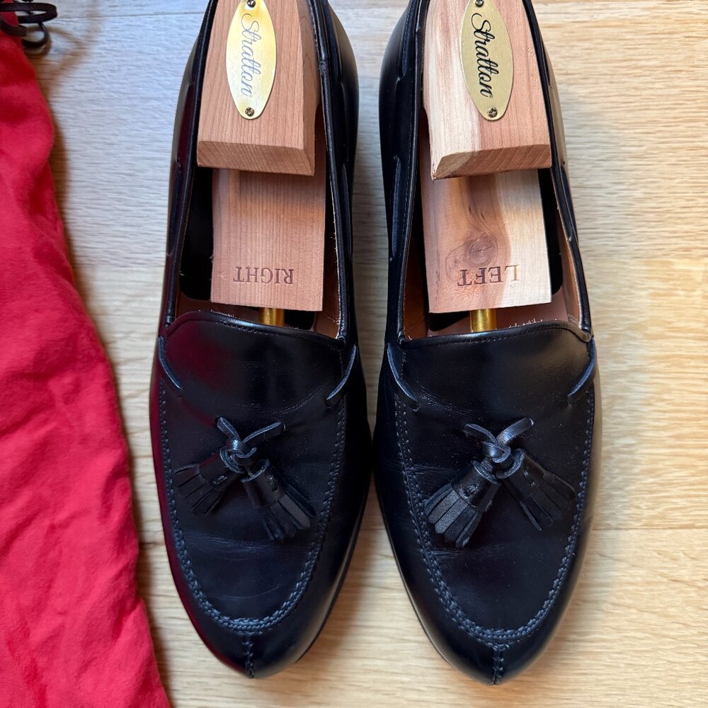 Carmina Shoemakers Black Tassel Leather Loafers 734 Size UK 7.5 EEE / U.S 8.5